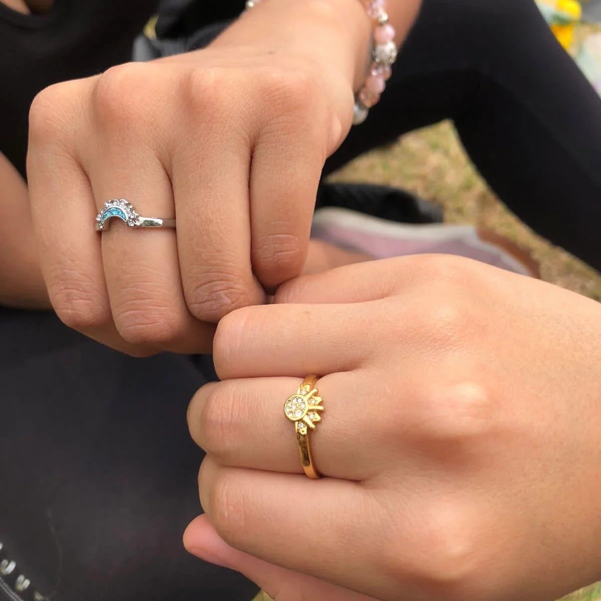 Para mi mejor amiga: Anillos Sol 🌞 y Luna 🌜 1+1 Gratis