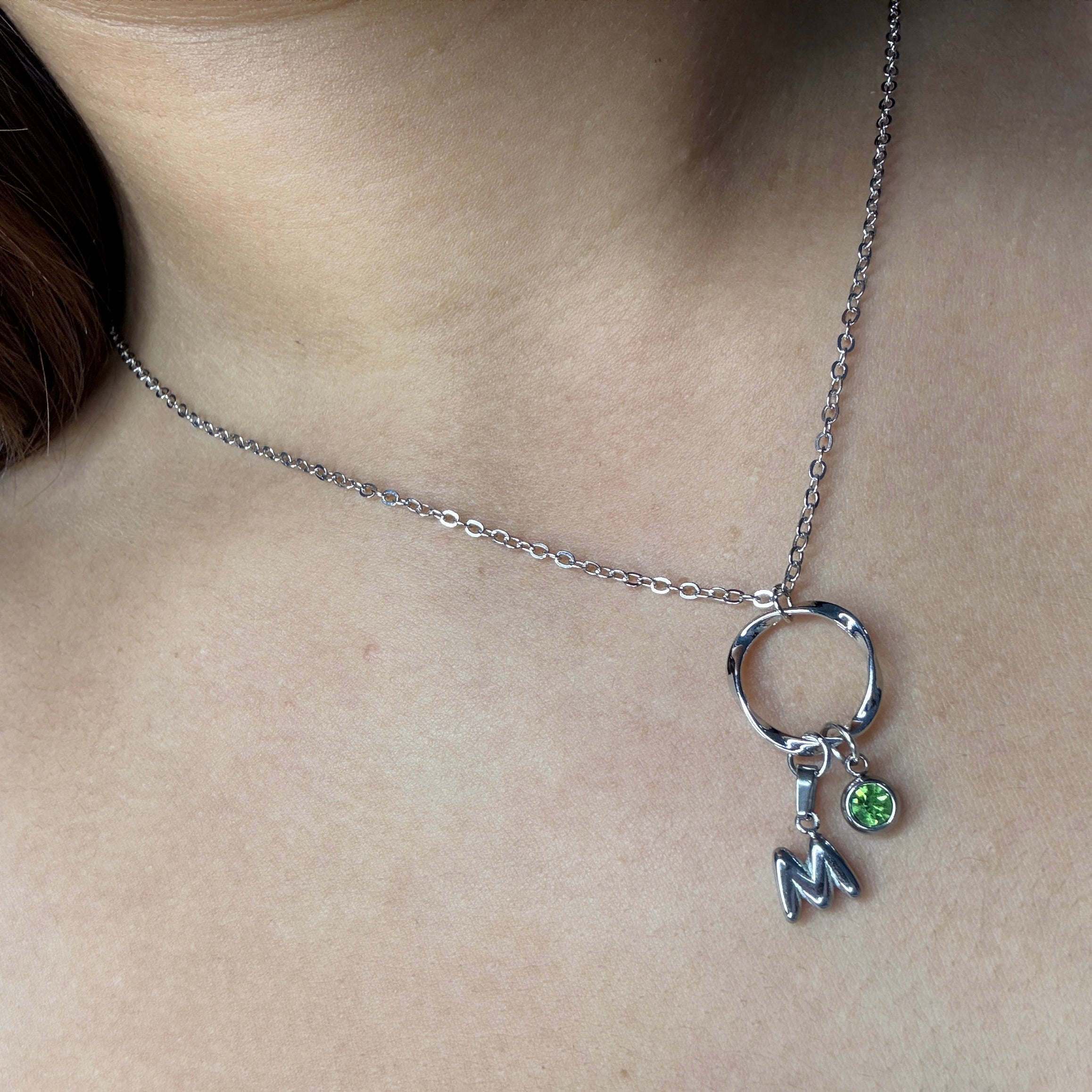 Collar Inicial + Piedra Cumpleaños