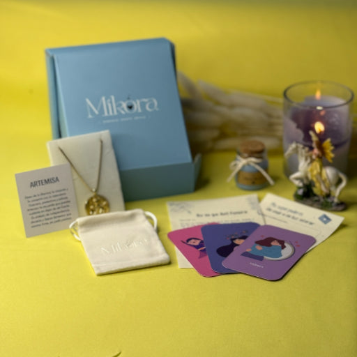 Empodérate: Caja Ritual Diosa Poderosa con joya 👸
