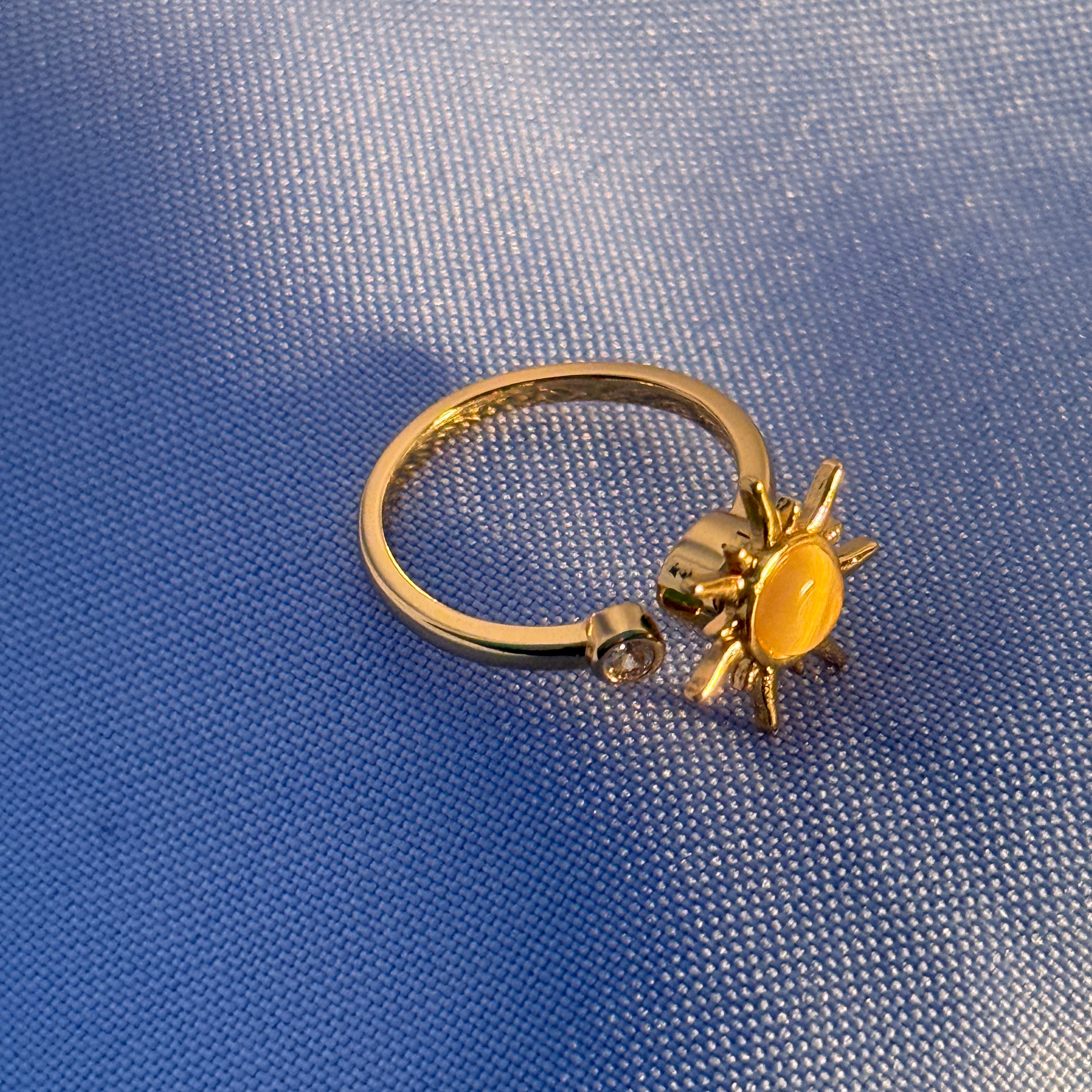 Anillo Sol Ópalo Giratorio: Alivia tu estrés y ansiedad 🧘♀️