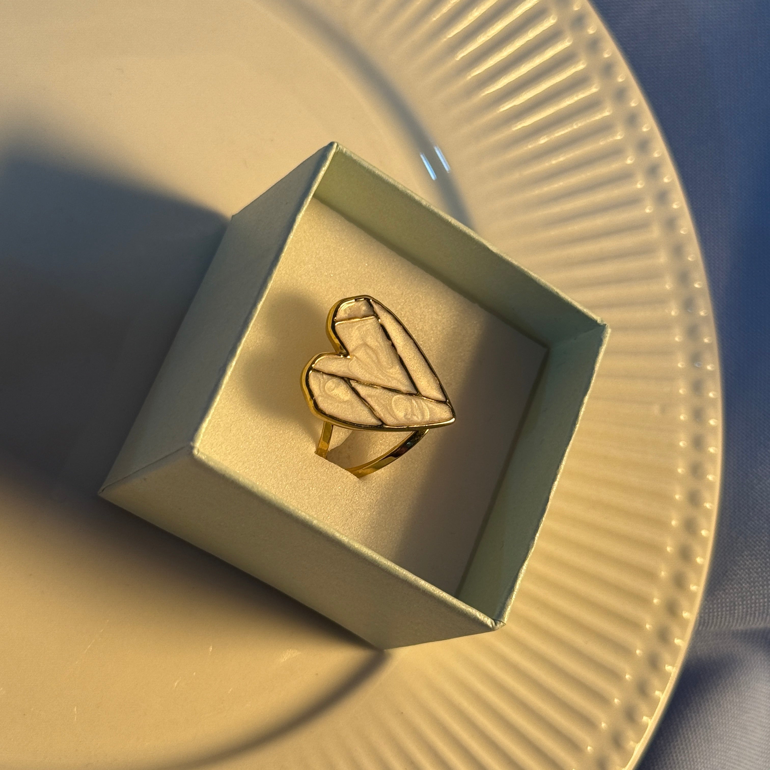 Anillo Gigante Corazón | Amor Propio sin Medidas 💛