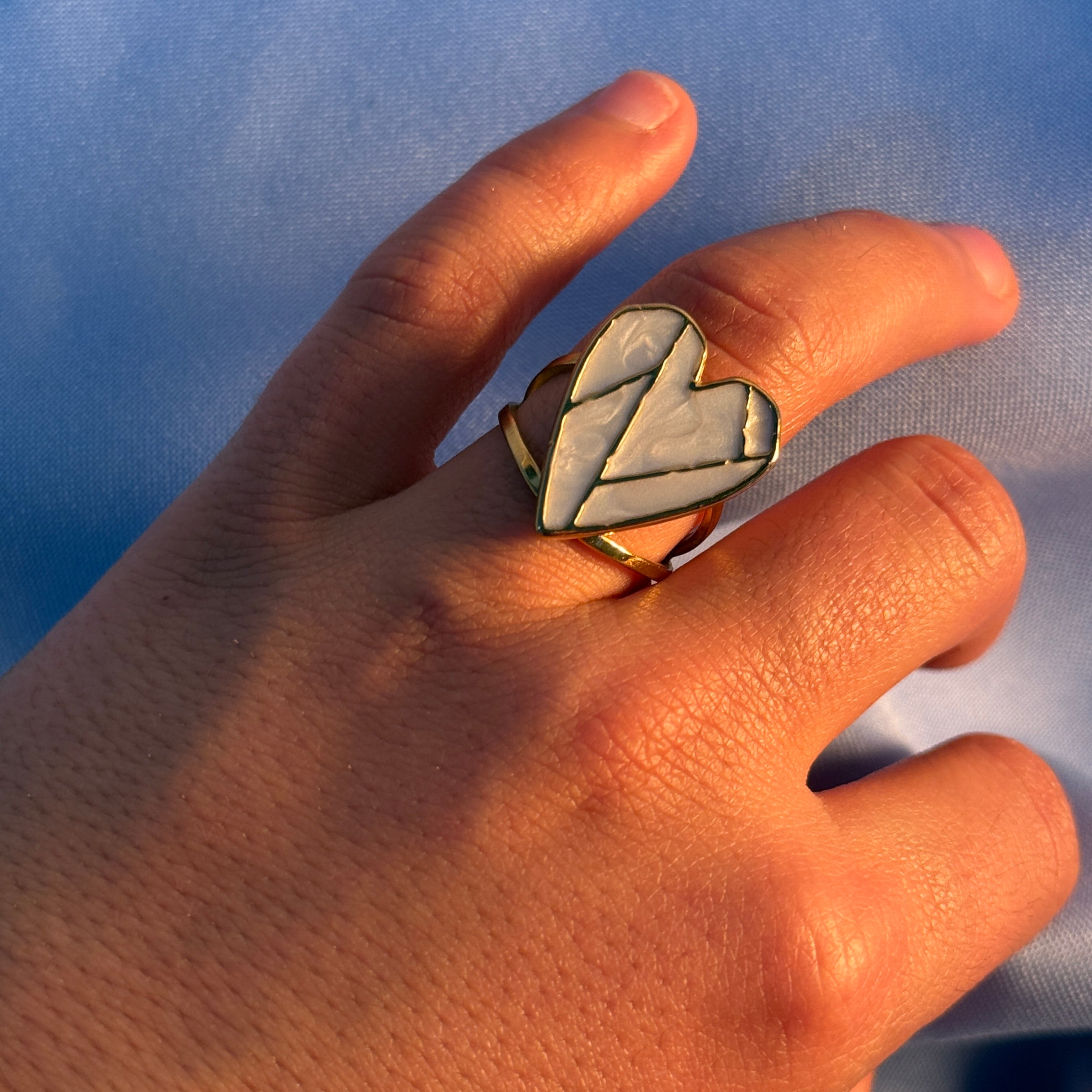 Anillo Gigante Corazón | Amor Propio sin Medidas 💛