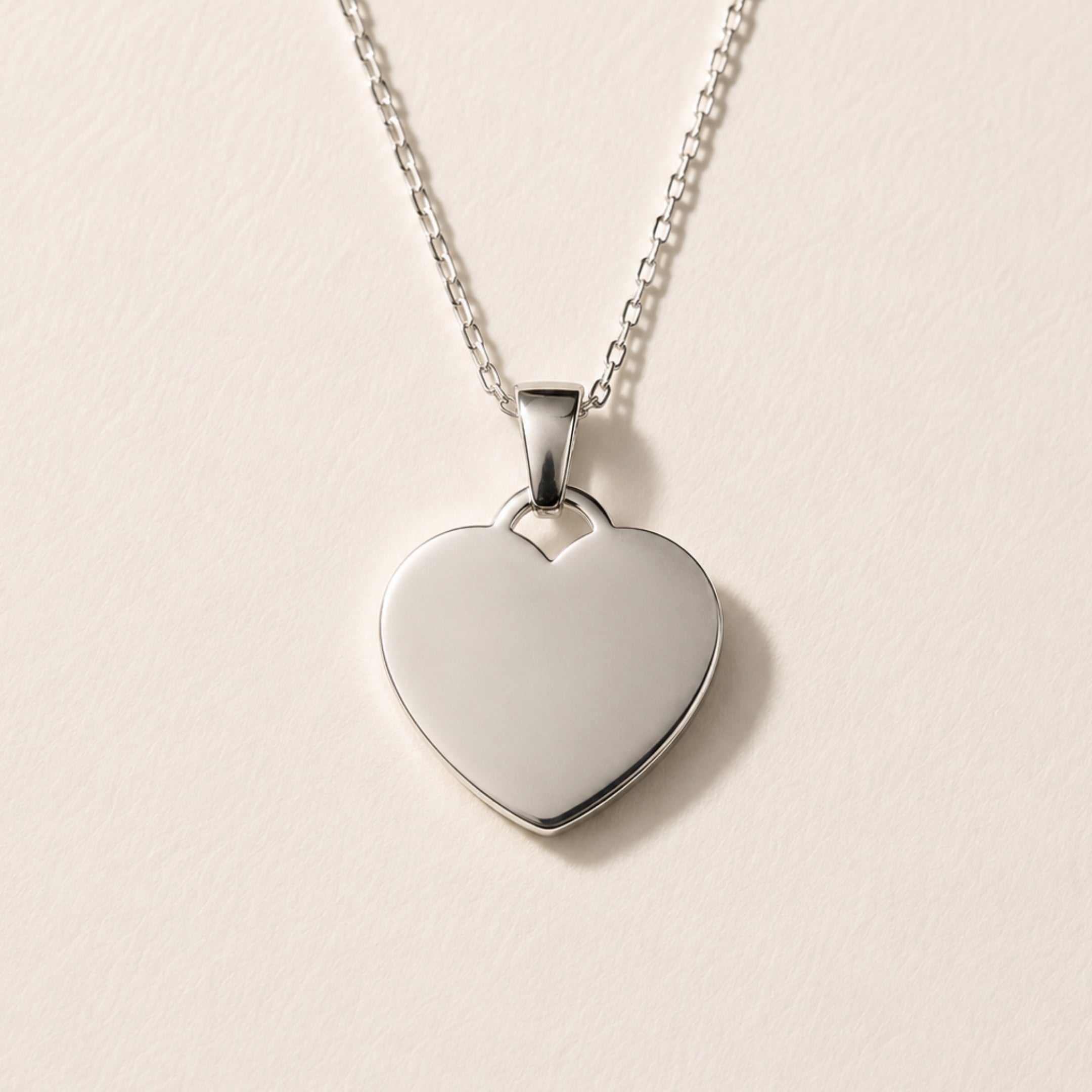 Collar Personalizado Corazón Plateado 25mm | Acero Quirúrgico