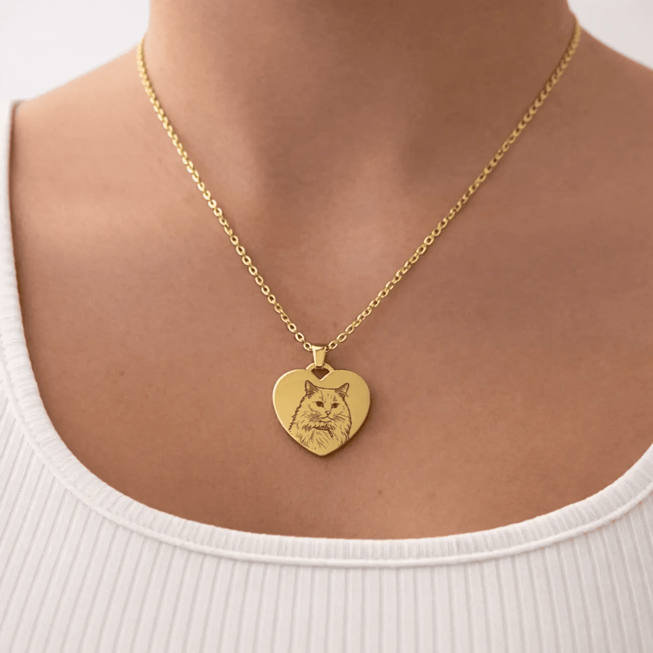 Collar Personalizado Corazón Dorado 20 mm + Foto Polaroid Gratis 🌟
