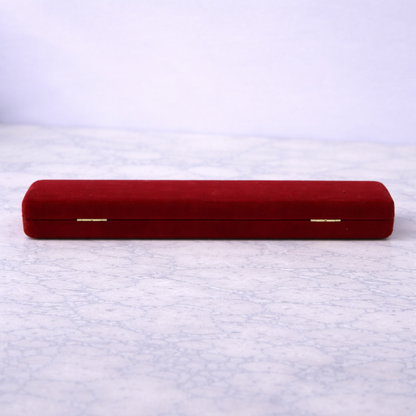 Caja Pulsera Rojo Terciopelo Premium | Intensidad que Resalta ❤️✨