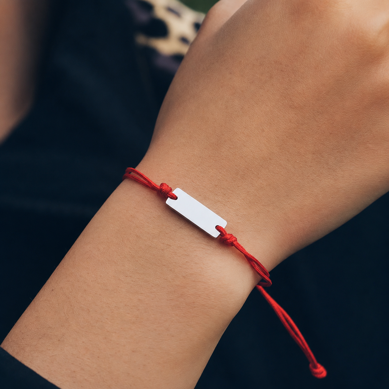 Pulsera Hilo Rojo con Grabado Gratis