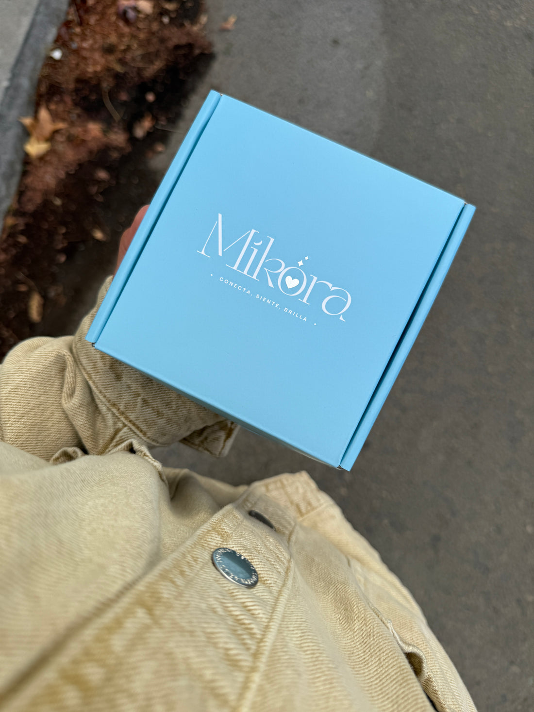 Caja de Regalo Premium | Conecta, Siente, Brilla ✨