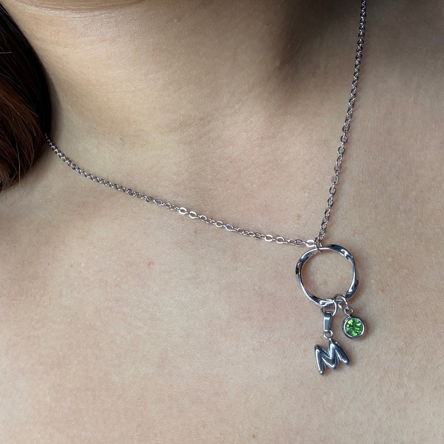 Collar Inicial + Piedra Cumpleaños