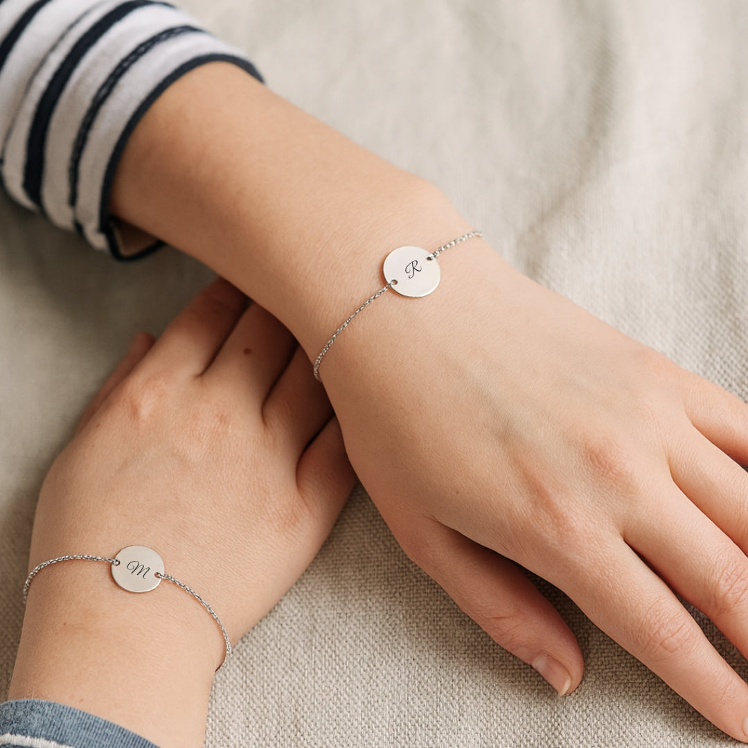 Pulsera Grabada Minimal Plateada | Luz en lo esencial 🌙