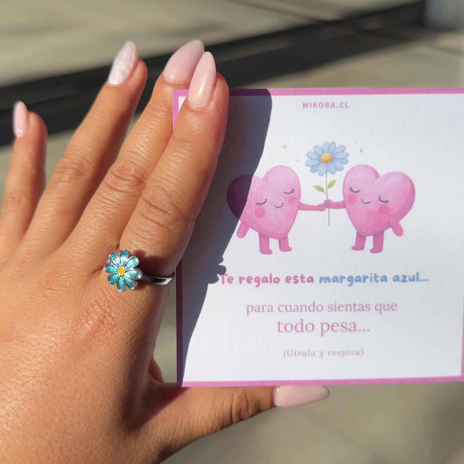 Anillo Giratorio Margarita Azul Ajustable: Alivia tu estrés y ansiedad 🧘‍♀️