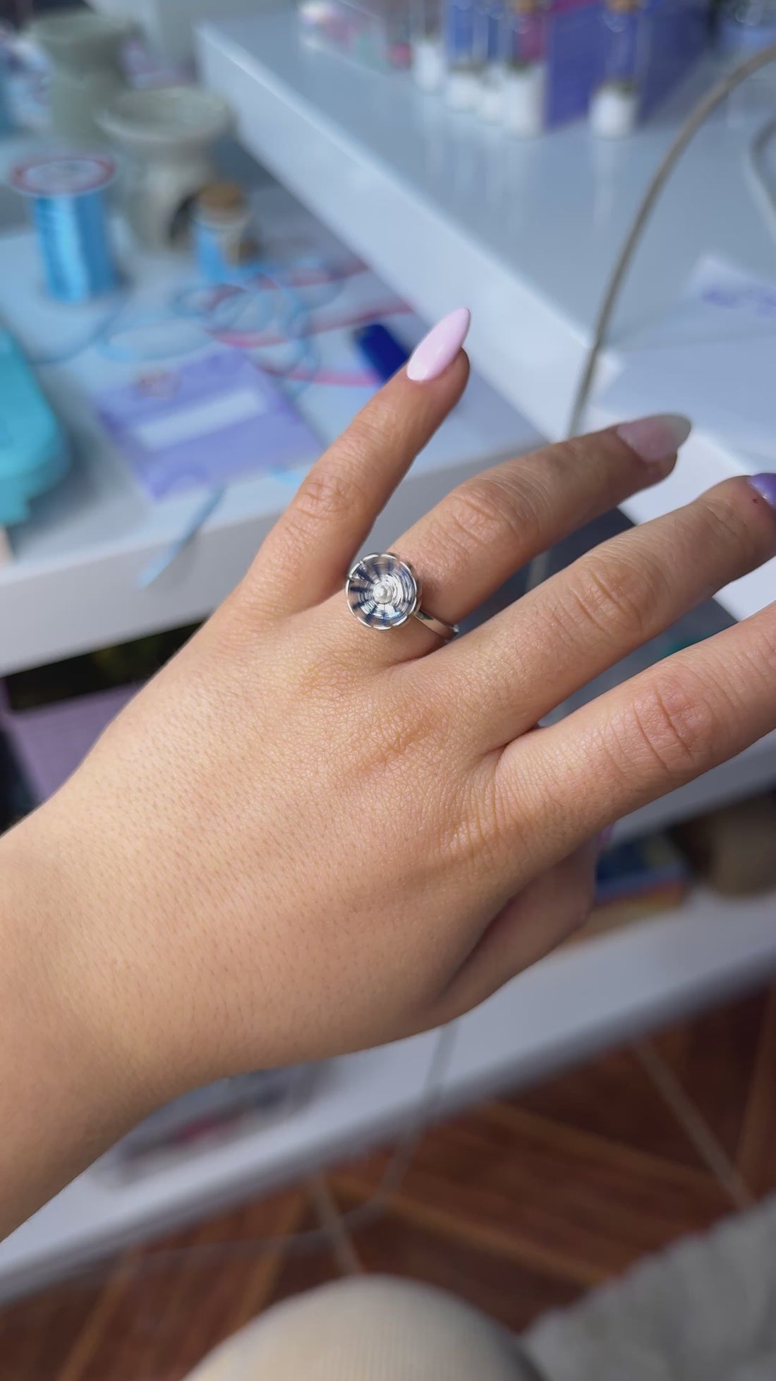 Anillo Flor Azul Giratoria Ajustable: Alivia tu estrés y ansiedad 🧘♀️
